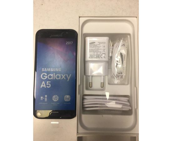 Samsung Galaxy A5 (SM-A520F/DS) 3/32GB (Черный) Samsung - Сервис Плюс Рус